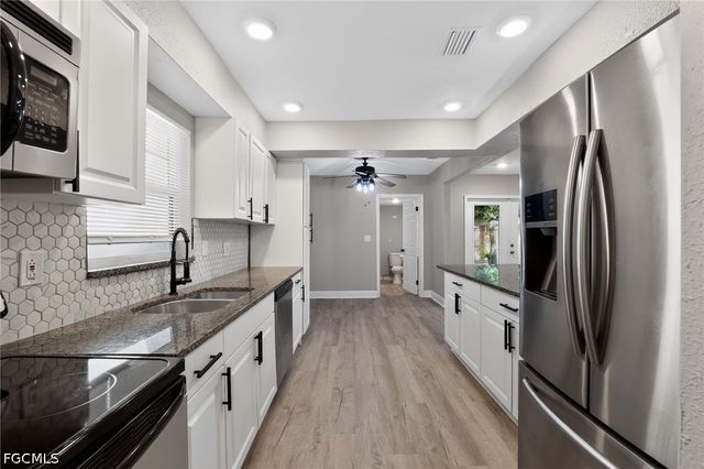1081 55th TER S, St Petersburg, FL 33705