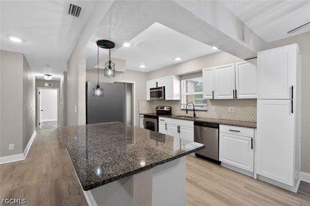 1081 55th TER S, St Petersburg, FL 33705
