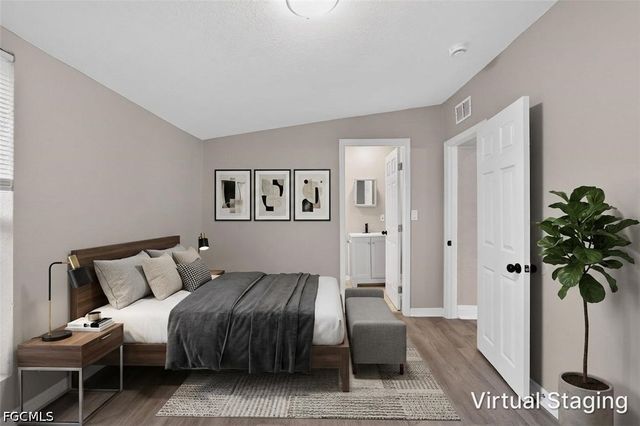 1081 55th TER S, St Petersburg, FL 33705
