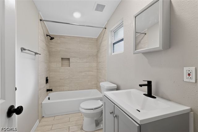 1081 55th TER S, St Petersburg, FL 33705