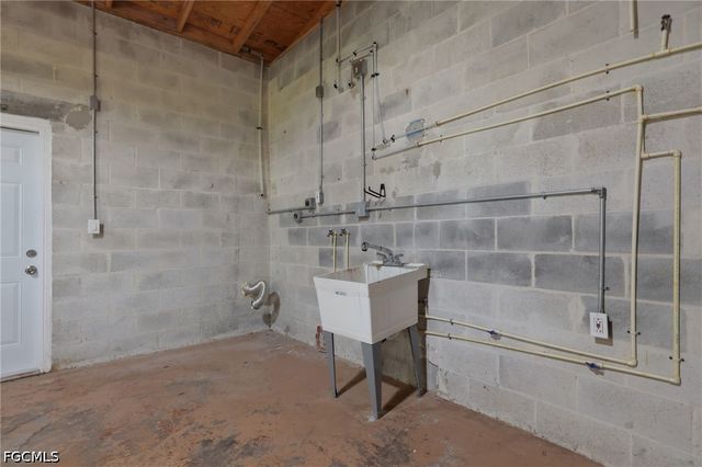 1081 55th TER S, St Petersburg, FL 33705