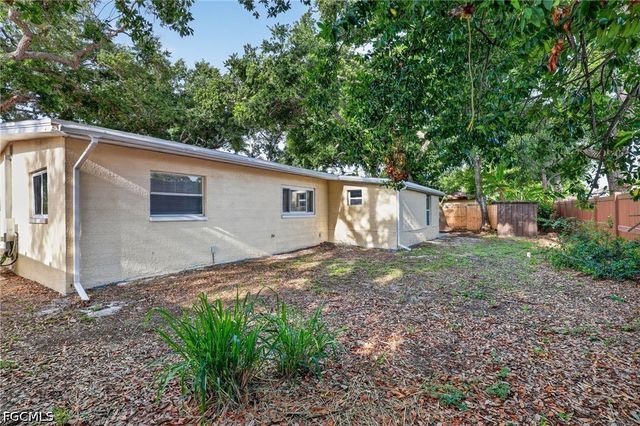 1081 55th TER S, St Petersburg, FL 33705