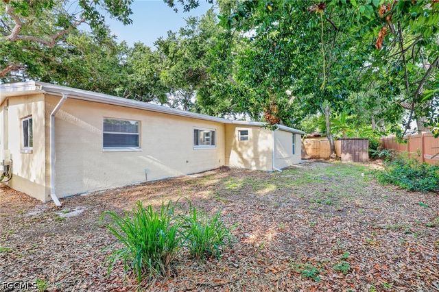 1081 55th TER S, St Petersburg, FL 33705