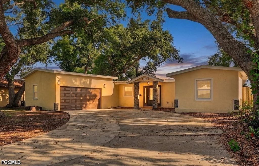 1081 55th TER S, St Petersburg, FL 33705