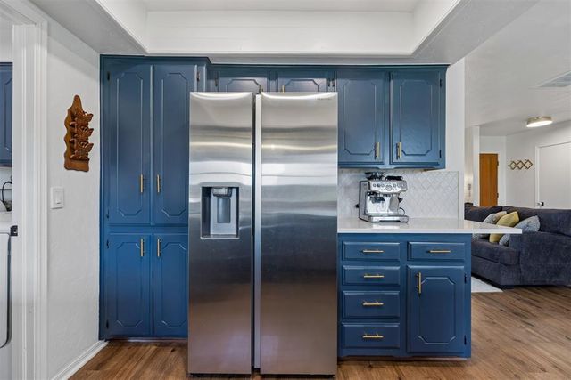 2111 Van Buren Avenue, Piedmont, OK 73078
