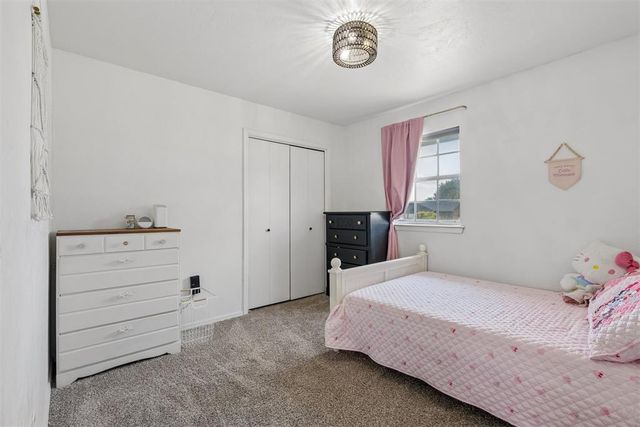 2111 Van Buren Avenue, Piedmont, OK 73078