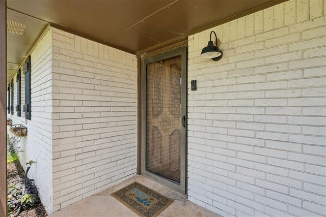 2111 Van Buren Avenue, Piedmont, OK 73078
