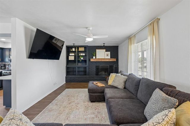2111 Van Buren Avenue, Piedmont, OK 73078