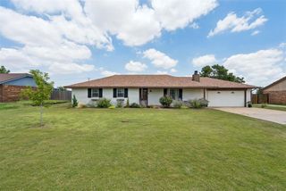 2111 Van Buren Avenue, Piedmont, OK 73078
