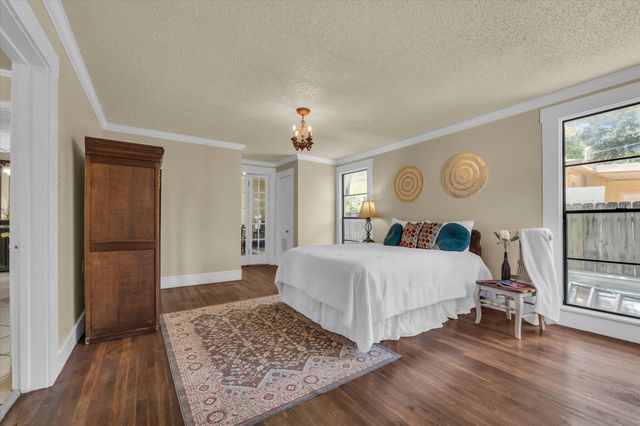 2215 Morrow Avenue, Waco, TX 76707