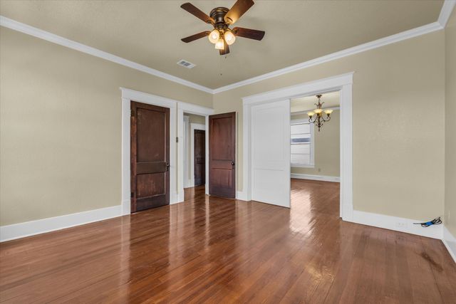 2215 Morrow Avenue, Waco, TX 76707