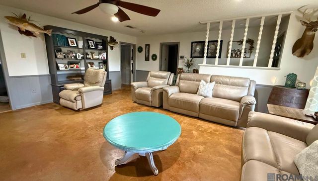 12235 Stoneway Pl, Central, LA 70818