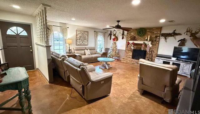 12235 Stoneway Pl, Central, LA 70818