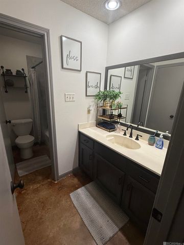 12235 Stoneway Pl, Central, LA 70818