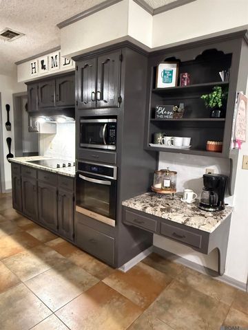 12235 Stoneway Pl, Central, LA 70818