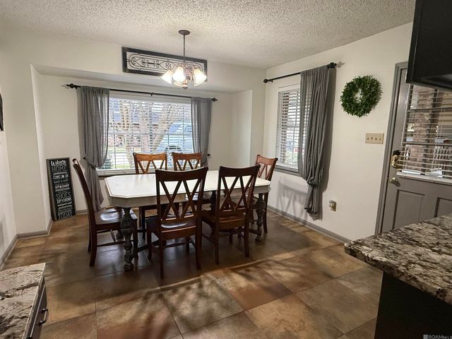 12235 Stoneway Pl, Central, LA 70818