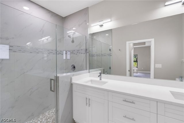 726 Newhall ST E, Lehigh Acres, FL 33974