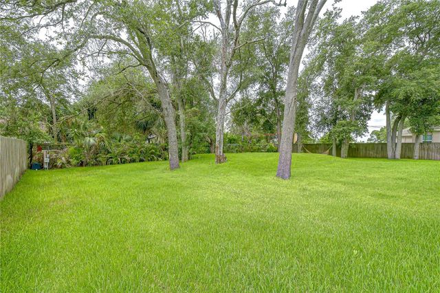 6805 NEW YORK DRIVE, Tampa, FL 33619