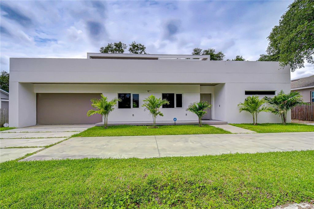 6805 NEW YORK DRIVE, Tampa, FL 33619