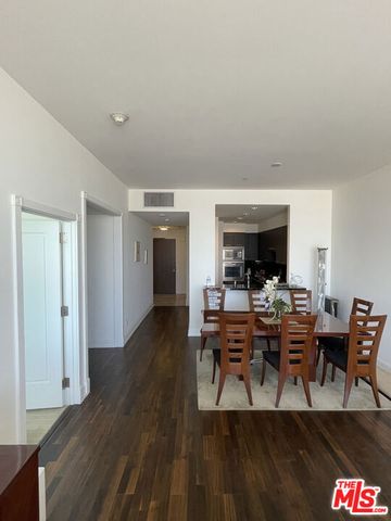 900 W Olympic Boulevard 39F, Los Angeles, CA 90015