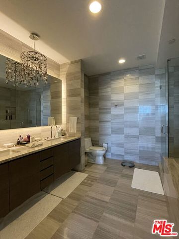 900 W Olympic Boulevard 39F, Los Angeles, CA 90015