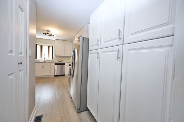 661 Sycamore Drive, Elk Grove Village, IL 60007