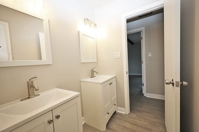 661 Sycamore Drive, Elk Grove Village, IL 60007