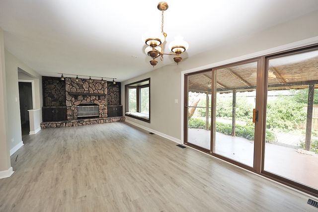 661 Sycamore Drive, Elk Grove Village, IL 60007