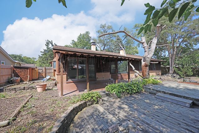 661 Sycamore Drive, Elk Grove Village, IL 60007