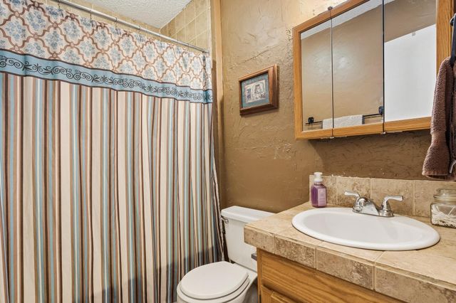 472 Milton Minter Road, Deport, TX 75435