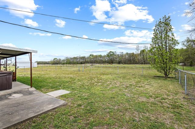 472 Milton Minter Road, Deport, TX 75435