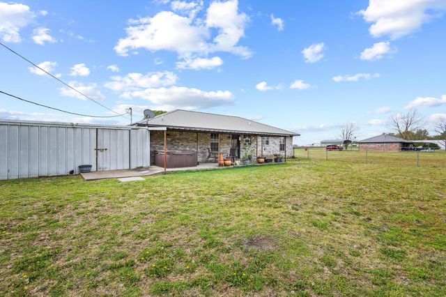 472 Milton Minter Road, Deport, TX 75435