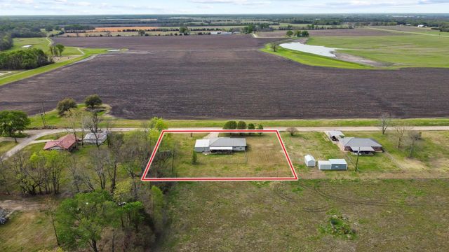 472 Milton Minter Road, Deport, TX 75435