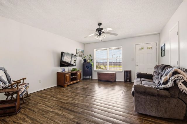 472 Milton Minter Road, Deport, TX 75435