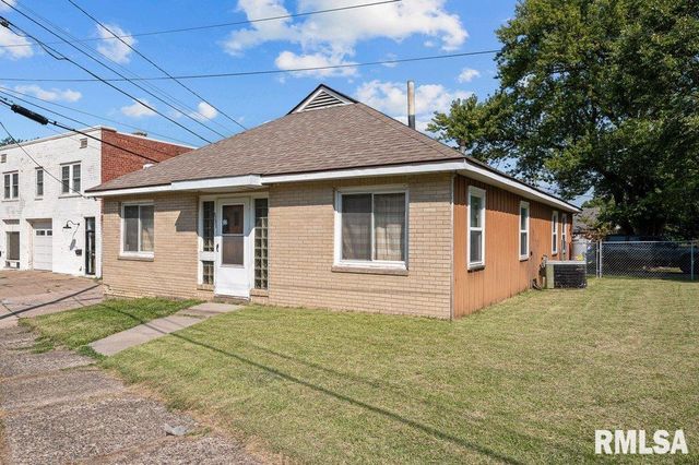 3721 5TH Avenue, Moline, IL 61265