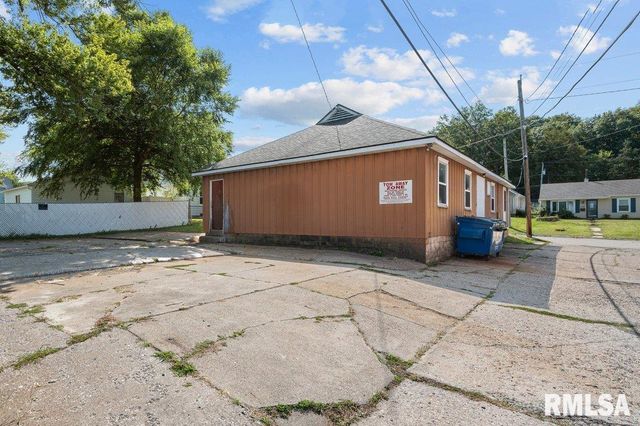 3721 5TH Avenue, Moline, IL 61265