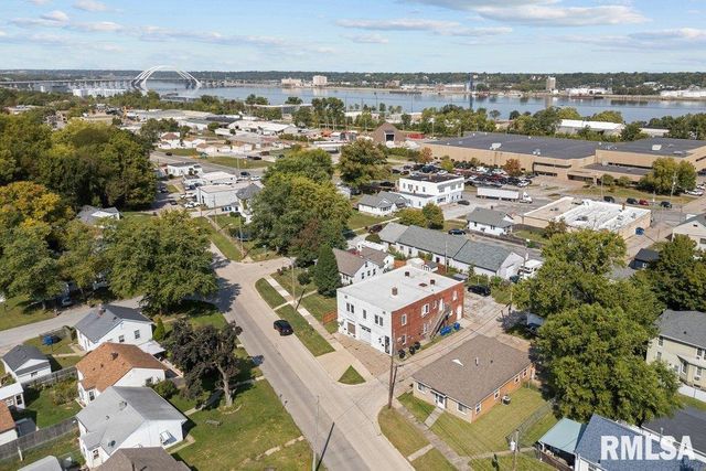 3721 5TH Avenue, Moline, IL 61265