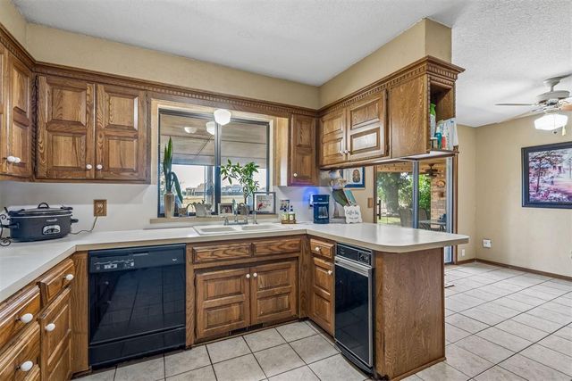 2320 SW 125th Street, Oklahoma City, OK 73170