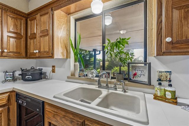 2320 SW 125th Street, Oklahoma City, OK 73170