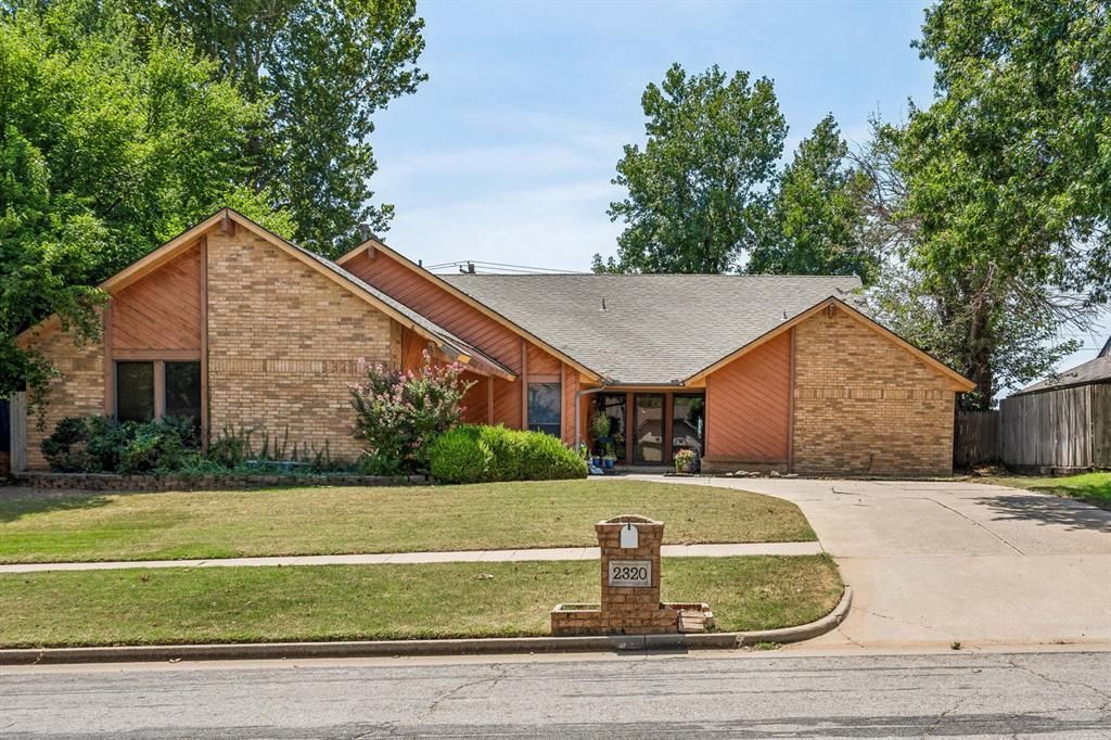 2320 SW 125th Street, Oklahoma City, OK 73170