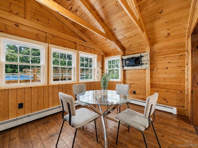 4 Debbie Court, Chester, NY 10918