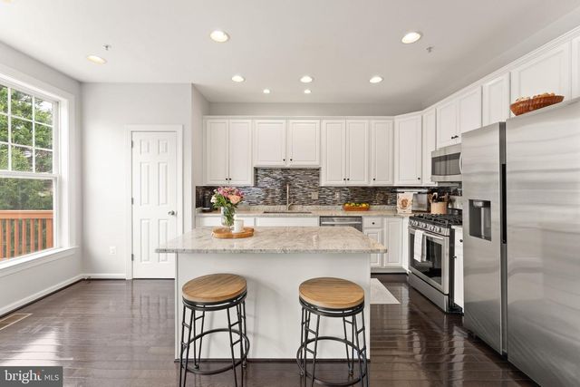 18168 MILL HOUSE SQ, Leesburg, VA 20176