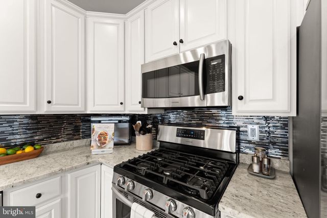 18168 MILL HOUSE SQ, Leesburg, VA 20176