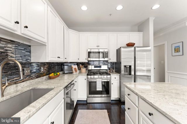 18168 MILL HOUSE SQ, Leesburg, VA 20176