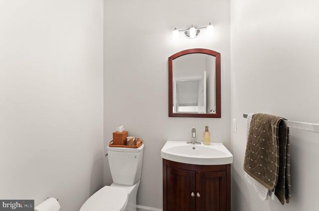 18168 MILL HOUSE SQ, Leesburg, VA 20176