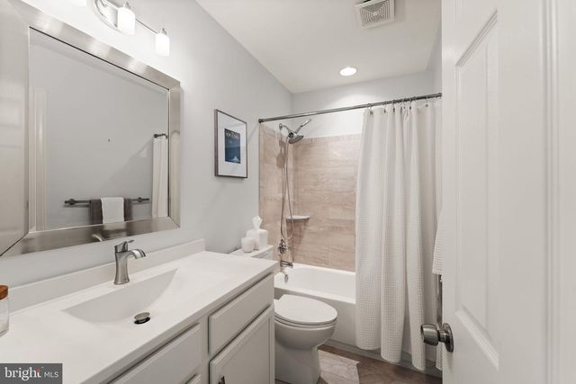 18168 MILL HOUSE SQ, Leesburg, VA 20176