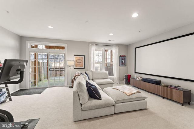 18168 MILL HOUSE SQ, Leesburg, VA 20176