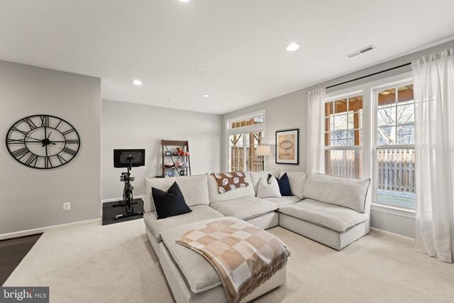 18168 MILL HOUSE SQ, Leesburg, VA 20176