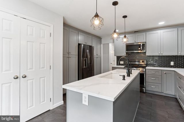 21 JASON DR, Oxford, PA 19363