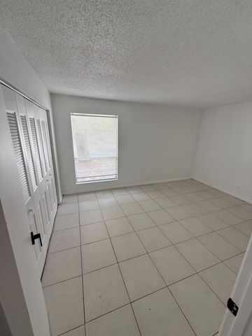 1500 N Congress Avenue A1, West Palm Beach, FL 33401